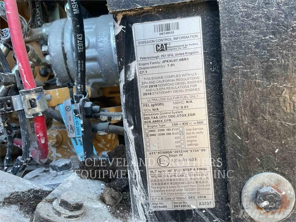 CAT 962M Gumikerekes homlokrakodók