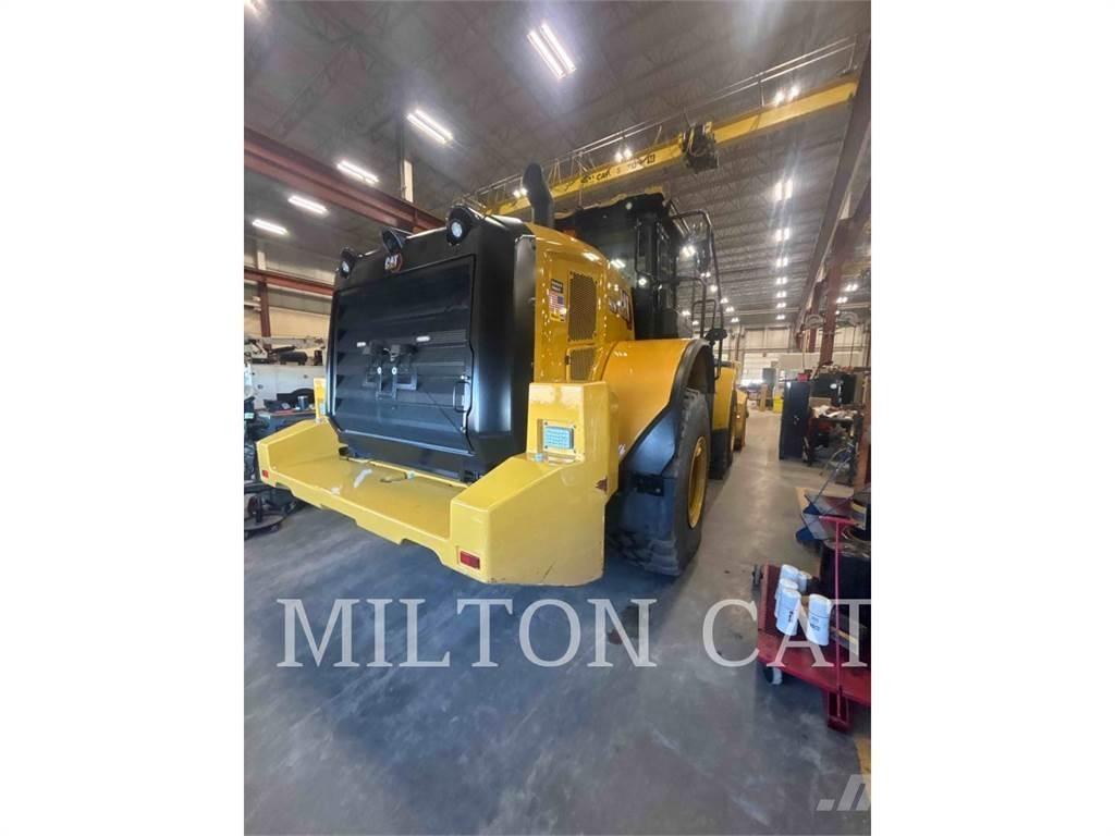 CAT 962M Gumikerekes homlokrakodók