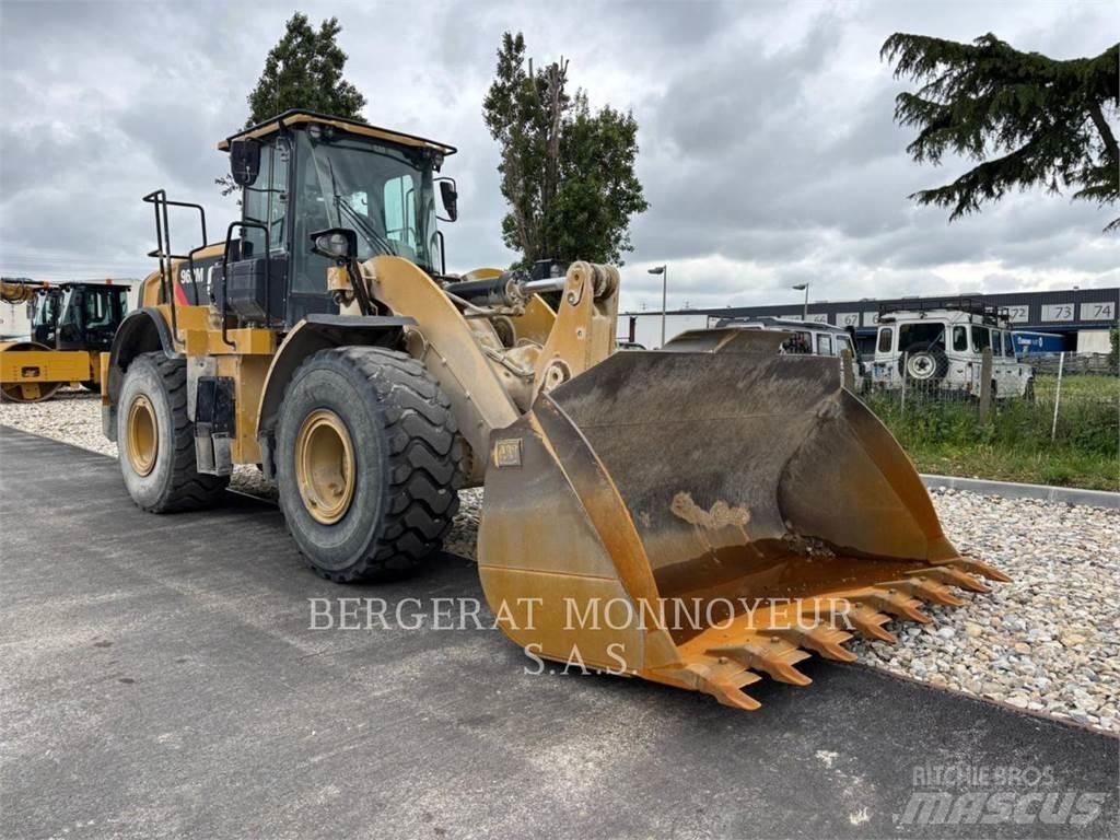 CAT 962M Gumikerekes homlokrakodók