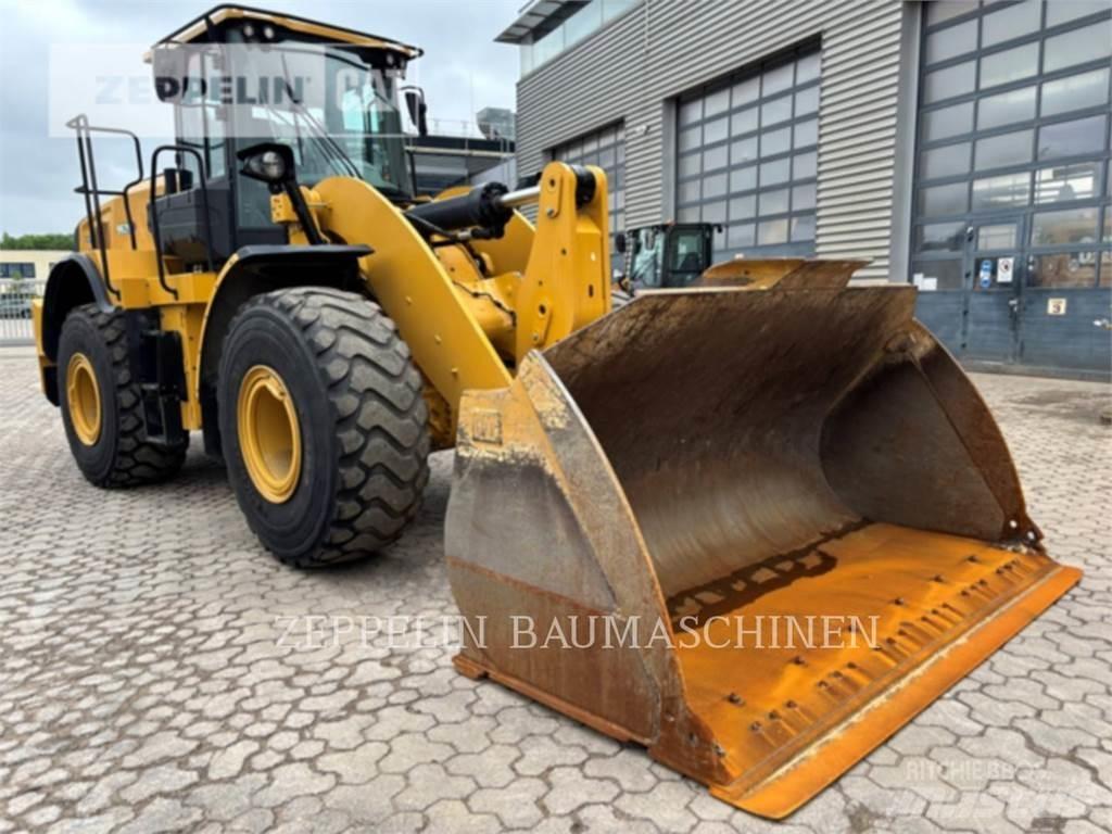 CAT 962M Gumikerekes homlokrakodók
