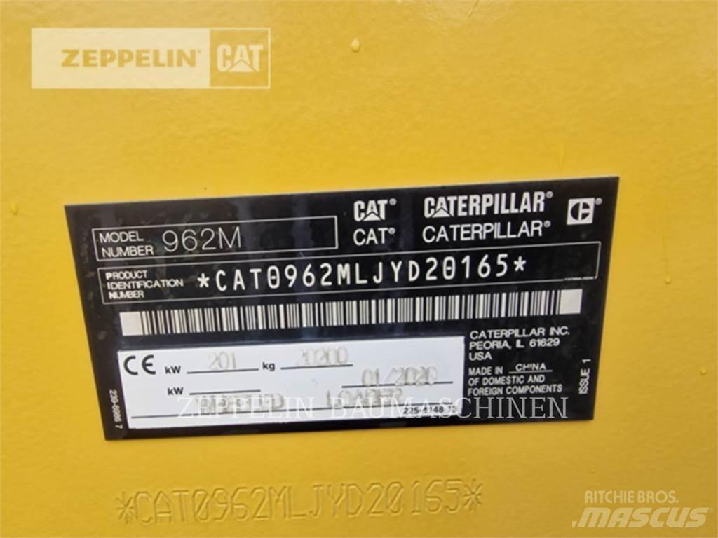 CAT 962M Gumikerekes homlokrakodók