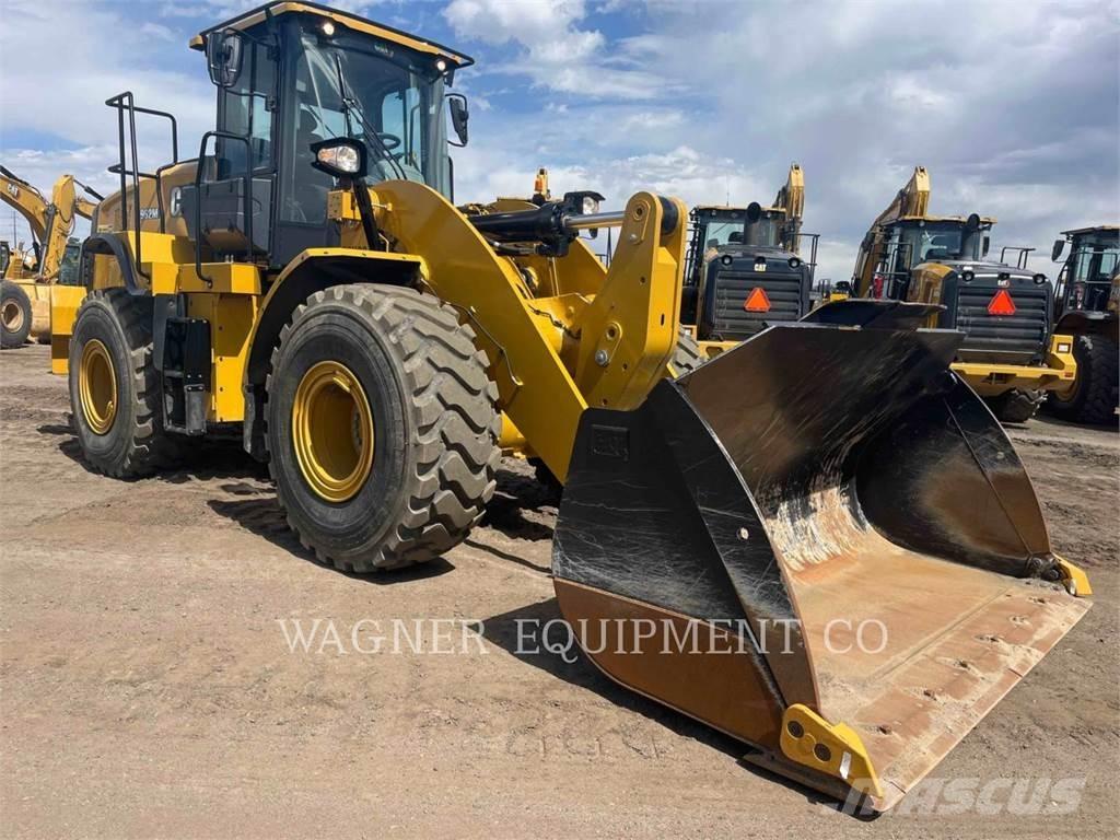 CAT 962M Gumikerekes homlokrakodók