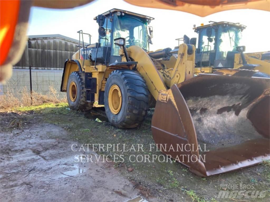 CAT 962M Gumikerekes homlokrakodók