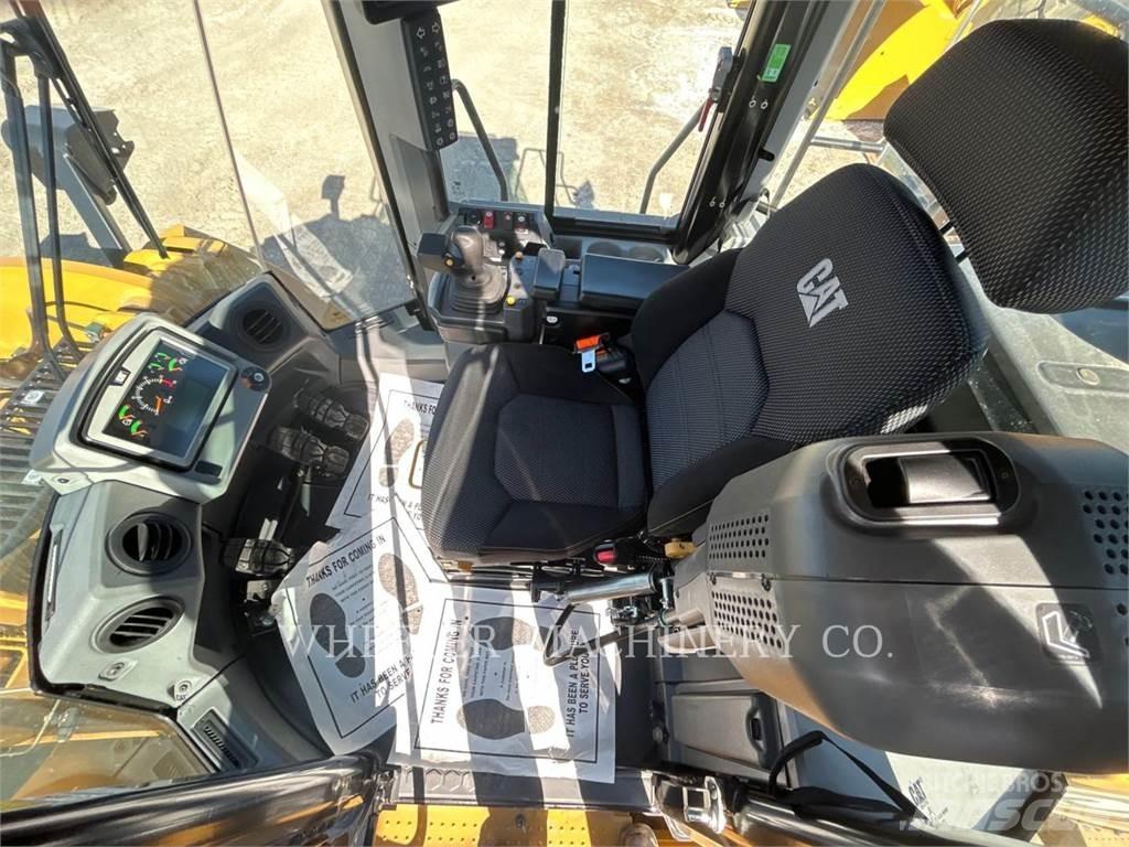 CAT 962M QC Gumikerekes homlokrakodók