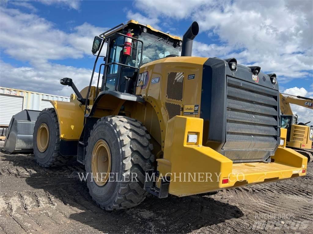 CAT 962M QC Gumikerekes homlokrakodók