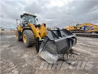 CAT 962M QC 3V Gumikerekes homlokrakodók