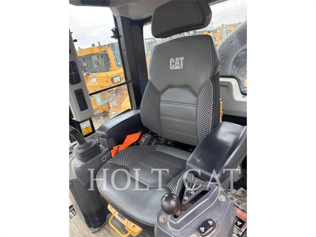 CAT 963 Lánctalpas homlokrakodók