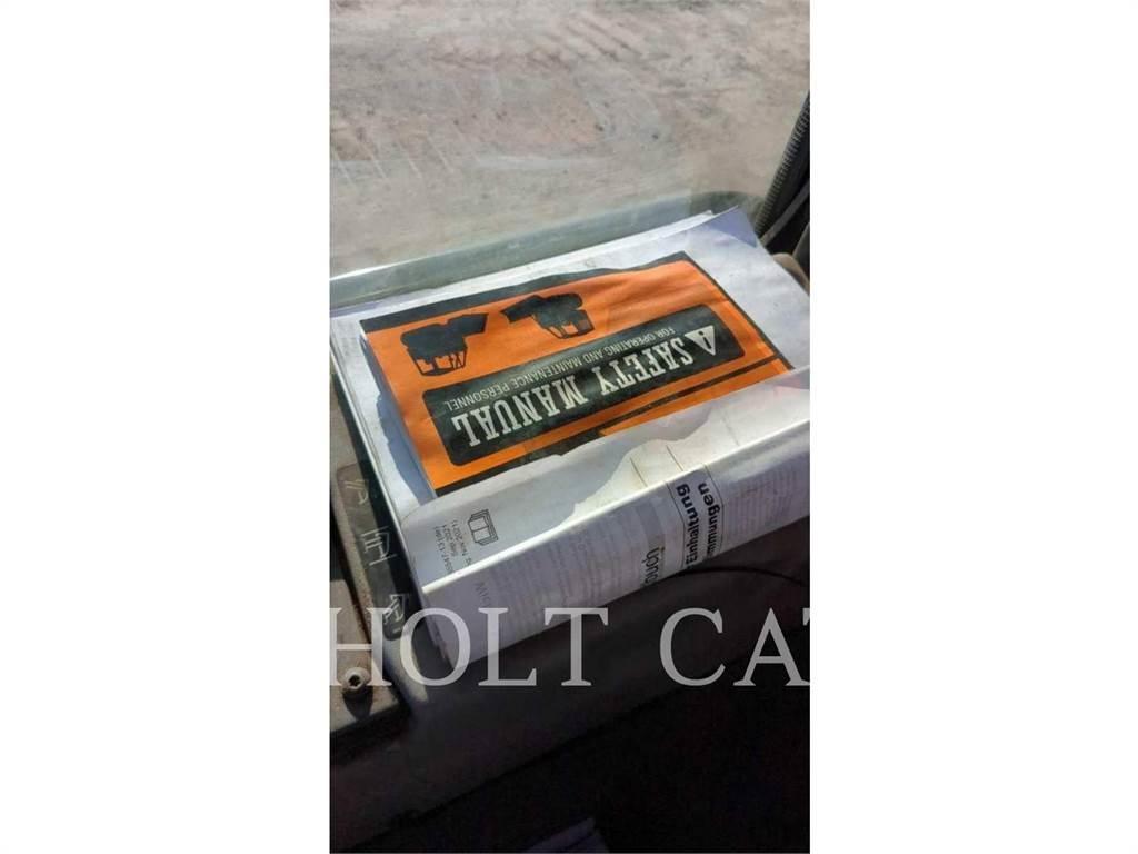 CAT 963 Lánctalpas homlokrakodók