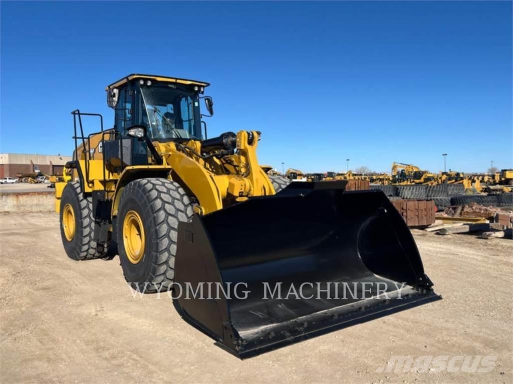 CAT 966 Gumikerekes homlokrakodók