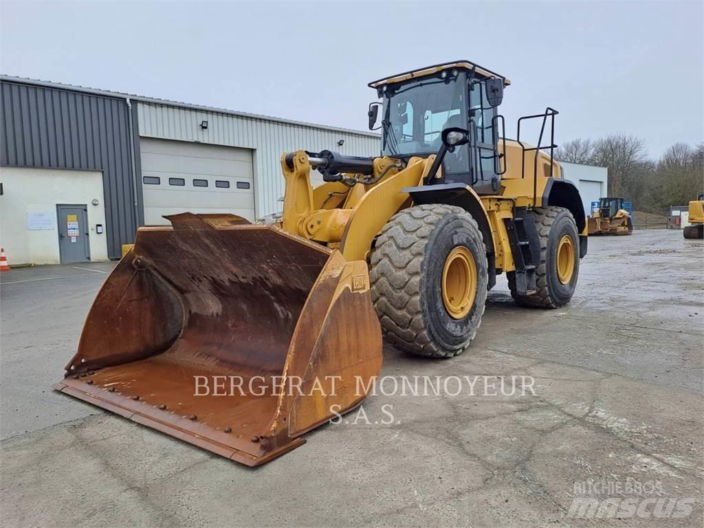 CAT 966 Gumikerekes homlokrakodók