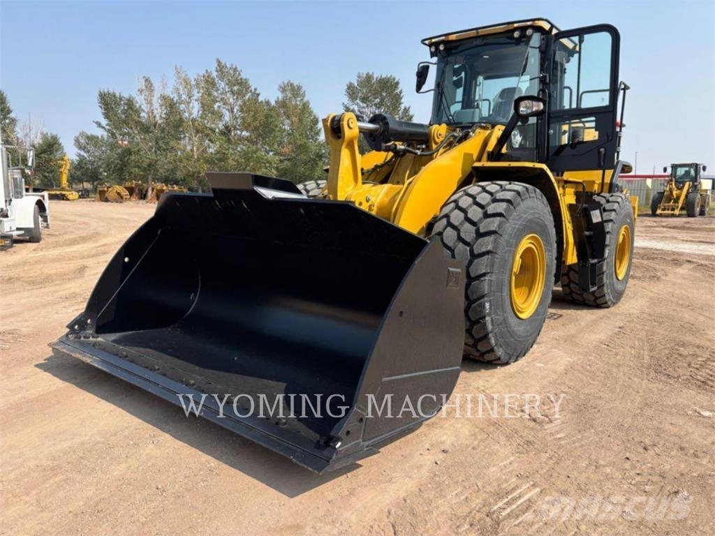 CAT 966 Gumikerekes homlokrakodók