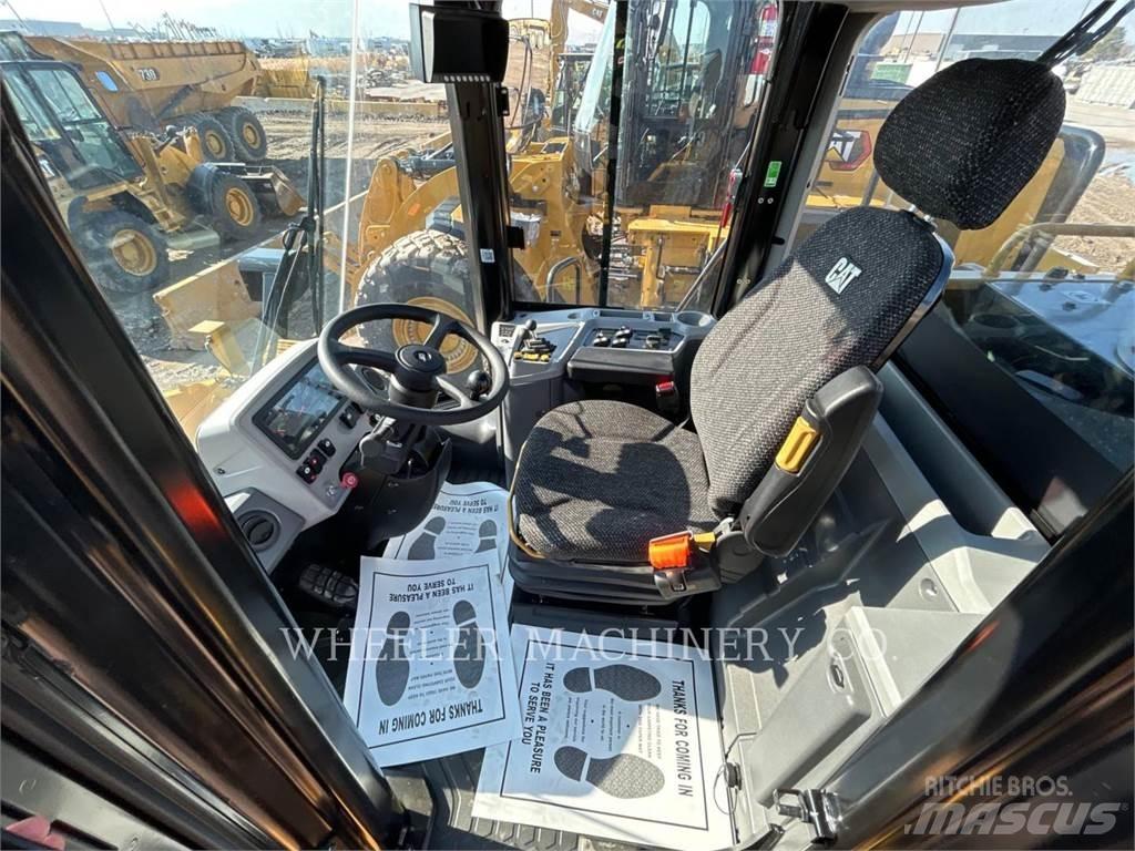 CAT 966 GC QC Gumikerekes homlokrakodók