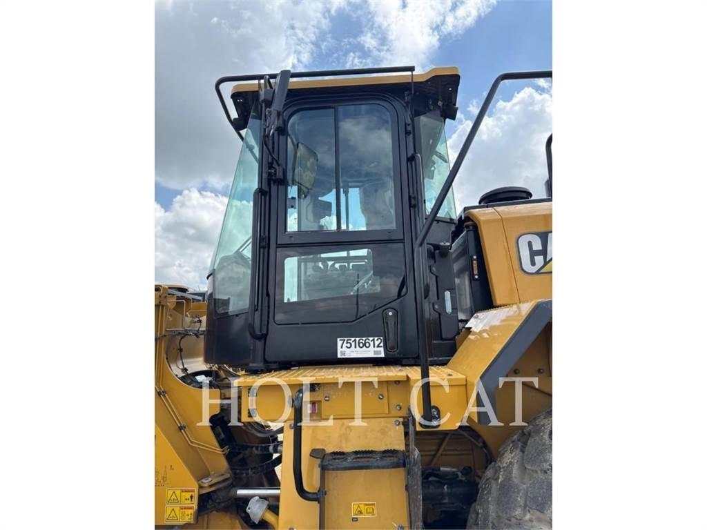 CAT 966 QC Gumikerekes homlokrakodók