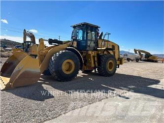 CAT 966 XE Gumikerekes homlokrakodók