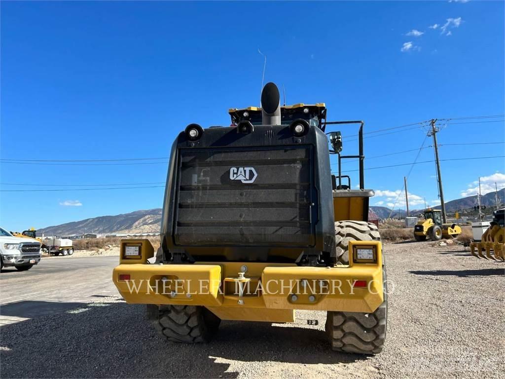CAT 966 XE Gumikerekes homlokrakodók