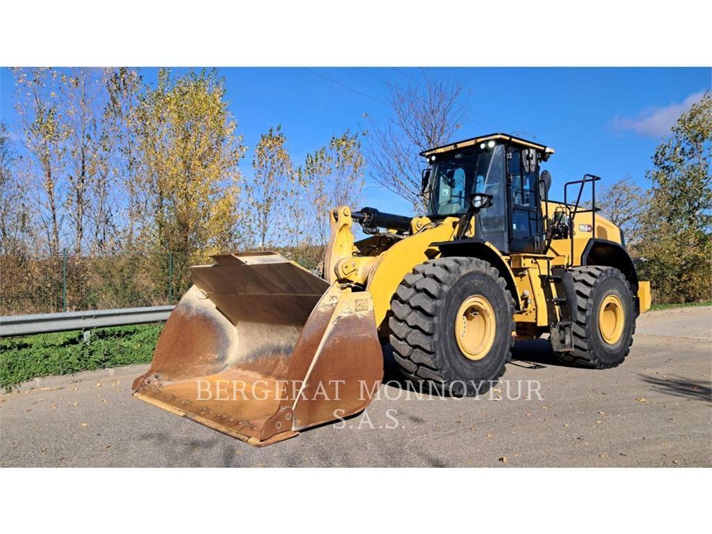 CAT 966 XE Gumikerekes homlokrakodók