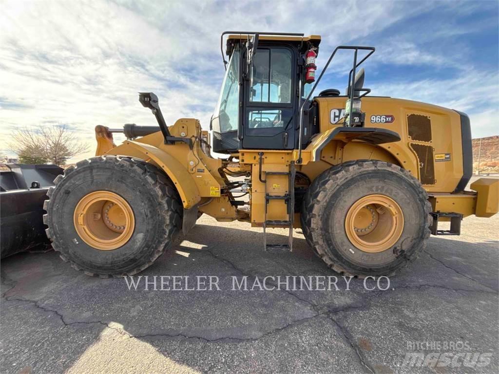 CAT 966 XE QC Gumikerekes homlokrakodók