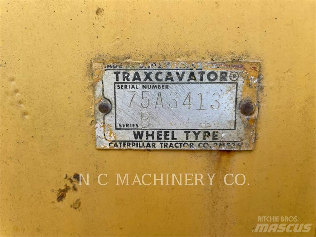 CAT 966B Gumikerekes homlokrakodók