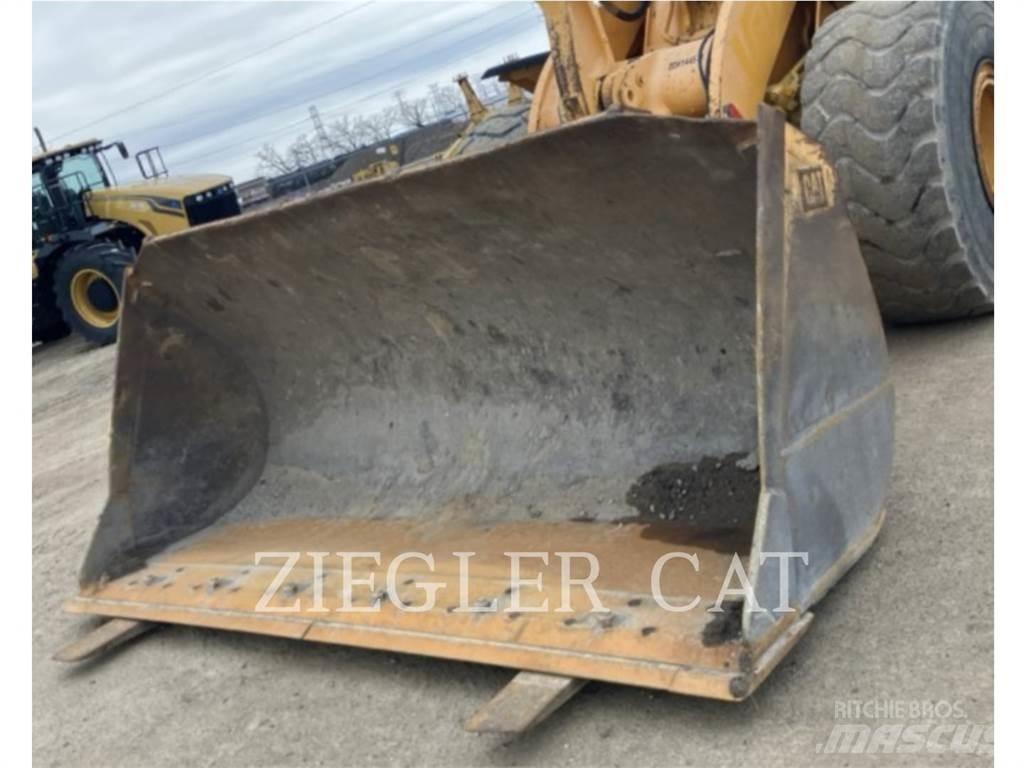 CAT 966G Gumikerekes homlokrakodók