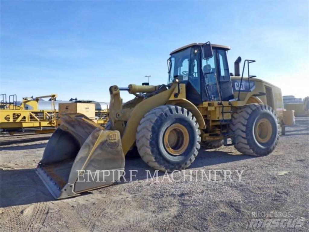 CAT 966H Gumikerekes homlokrakodók