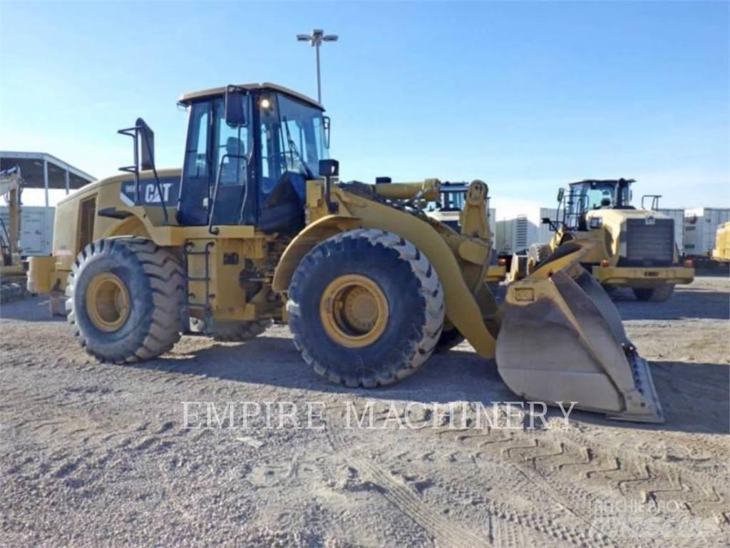 CAT 966H Gumikerekes homlokrakodók