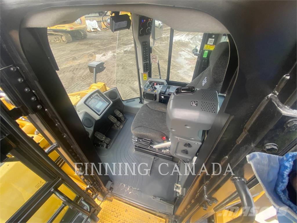 CAT 966K Gumikerekes homlokrakodók