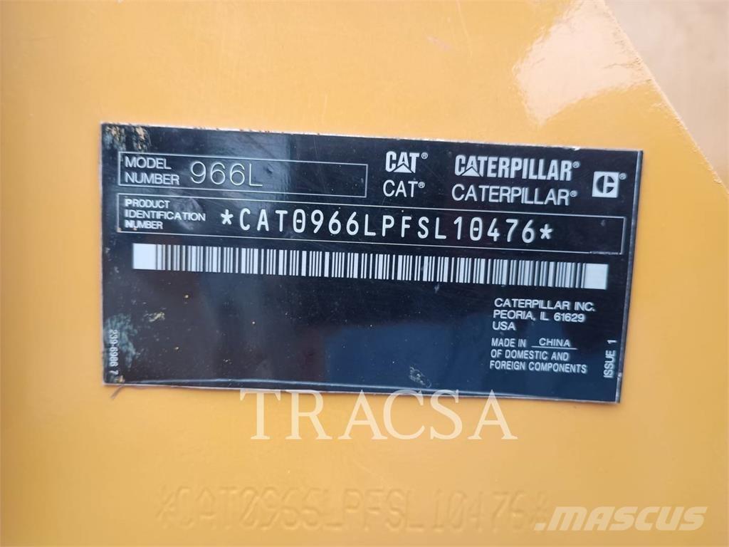 CAT 966L Gumikerekes homlokrakodók