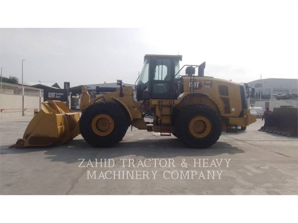 CAT 966L Gumikerekes homlokrakodók