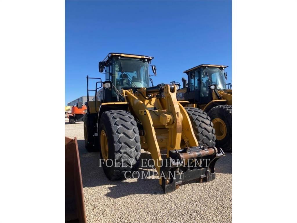 CAT 966M Gumikerekes homlokrakodók