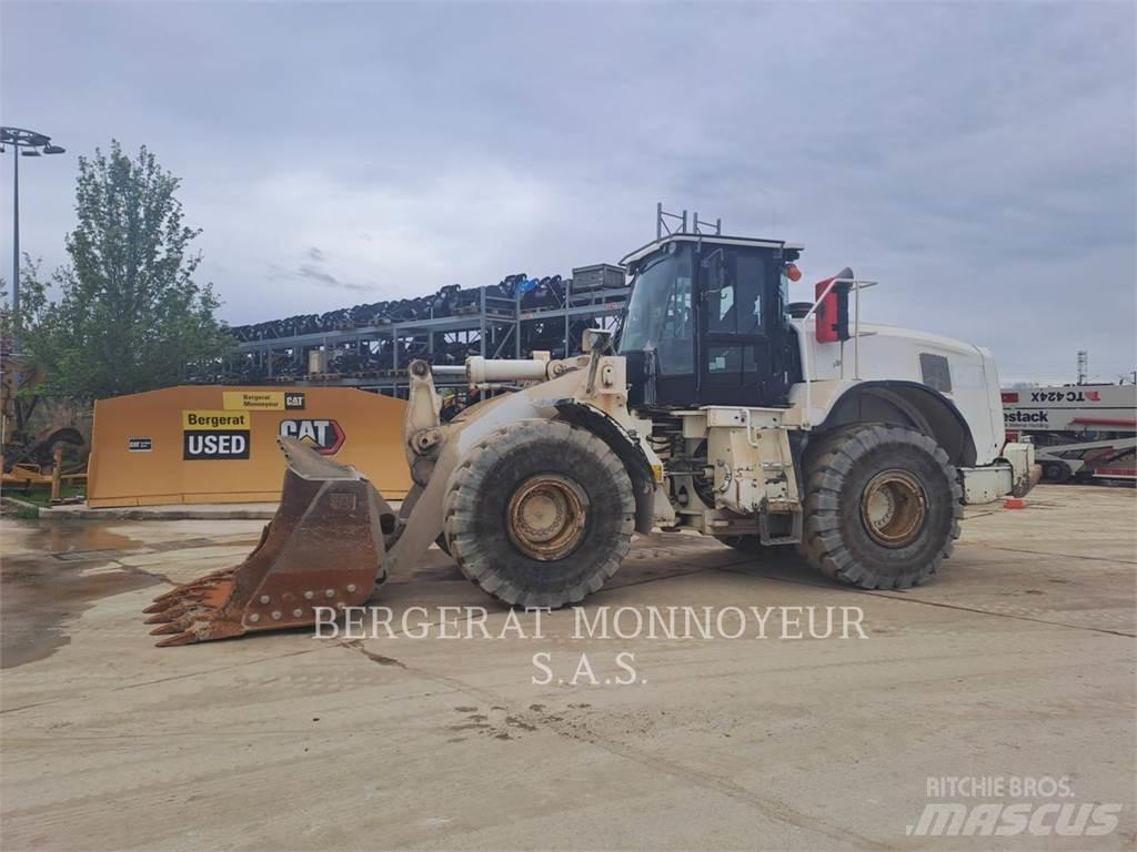 CAT 966M Gumikerekes homlokrakodók