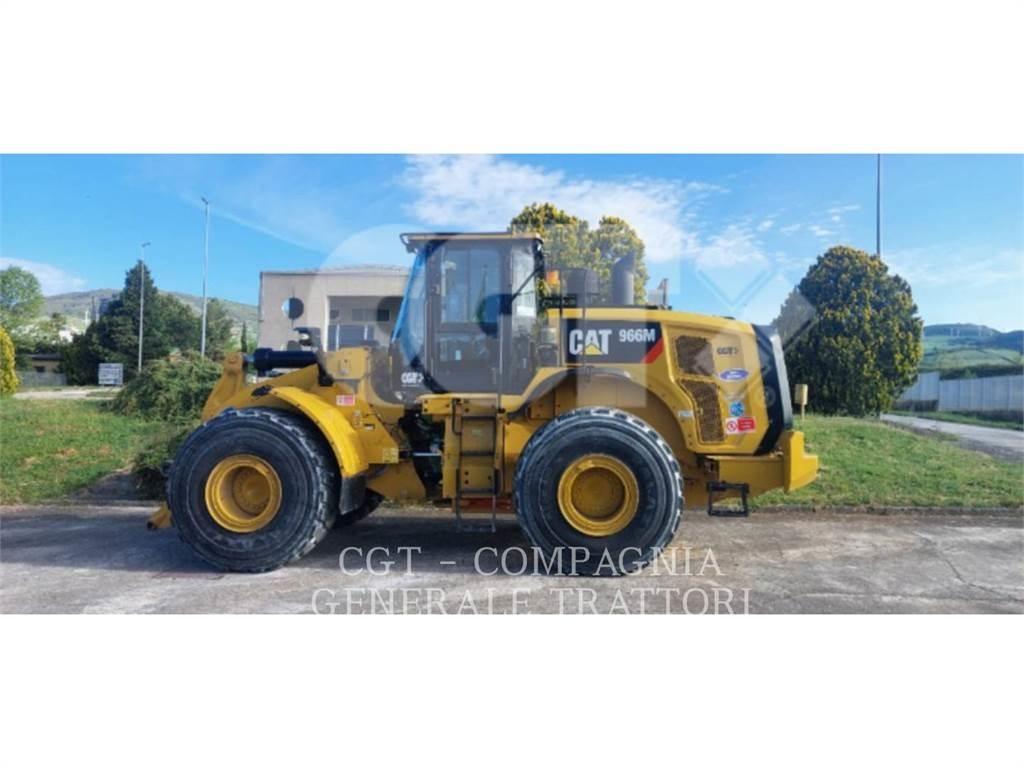 CAT 966M Gumikerekes homlokrakodók