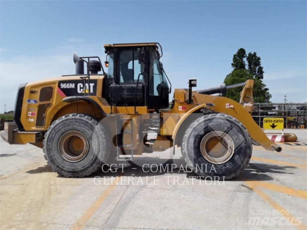 CAT 966M Gumikerekes homlokrakodók