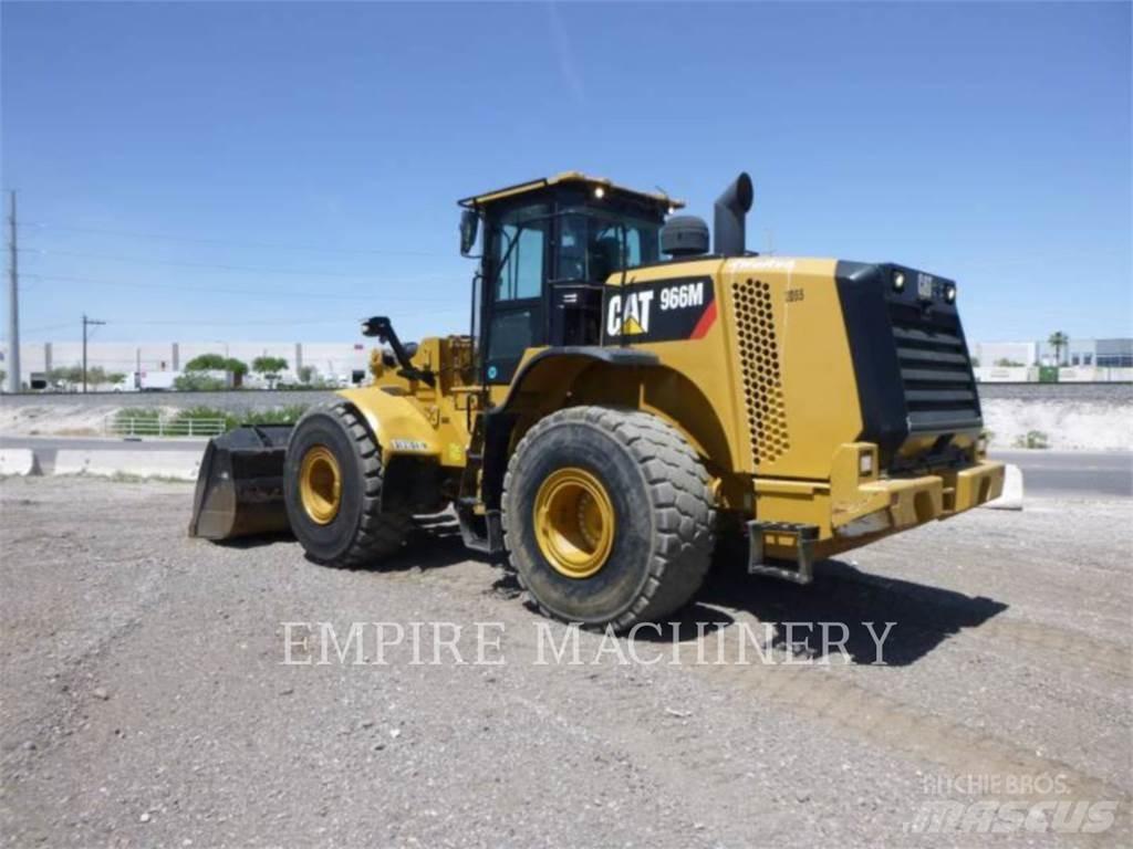 CAT 966M Gumikerekes homlokrakodók