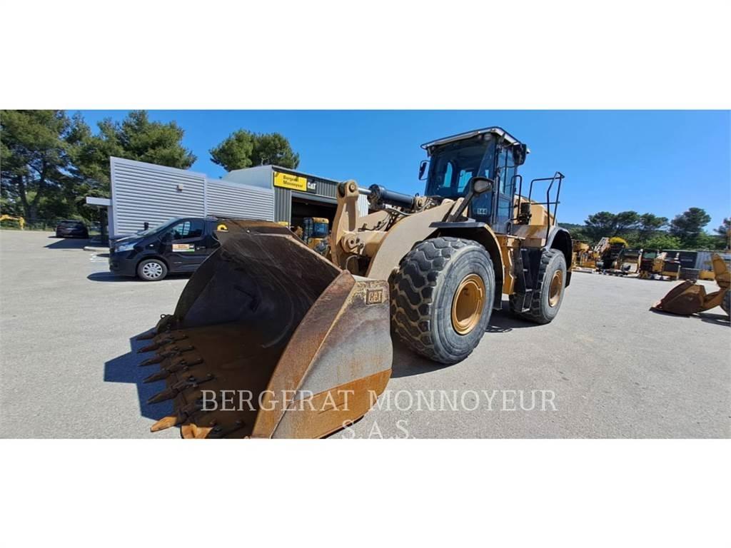 CAT 966M Gumikerekes homlokrakodók