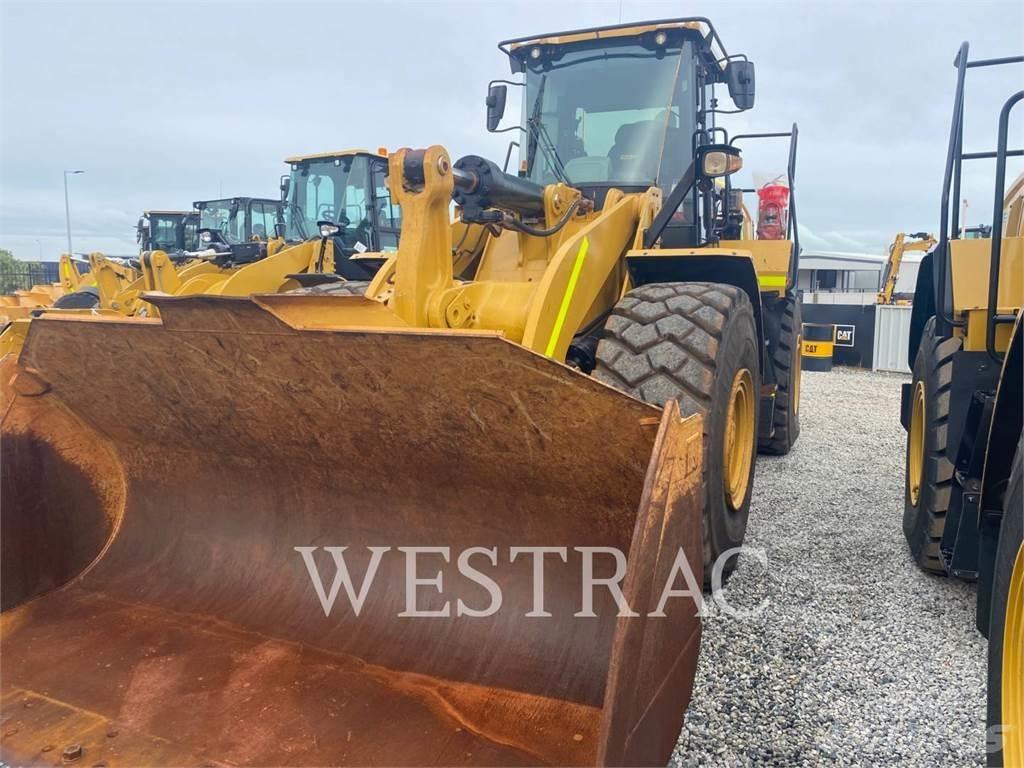 CAT 966M Gumikerekes homlokrakodók