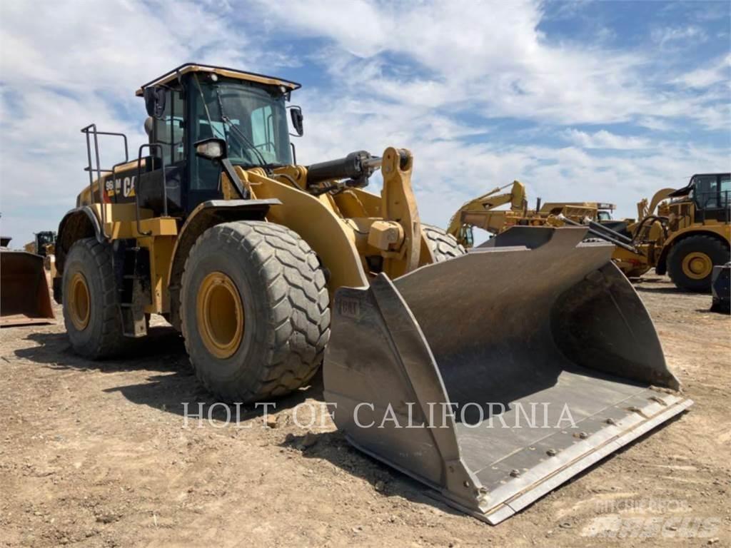CAT 966M Gumikerekes homlokrakodók
