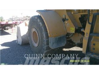 CAT 966M Gumikerekes homlokrakodók