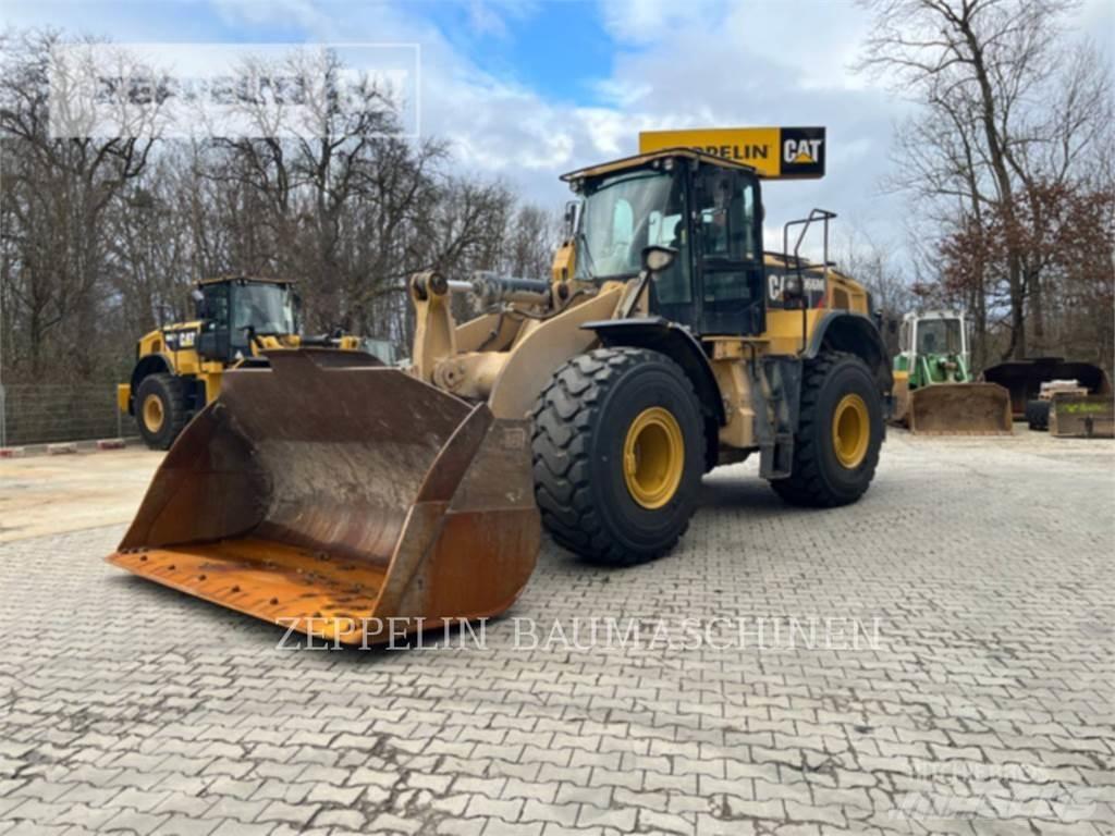 CAT 966M Gumikerekes homlokrakodók