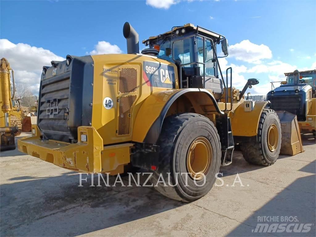 CAT 966M Gumikerekes homlokrakodók