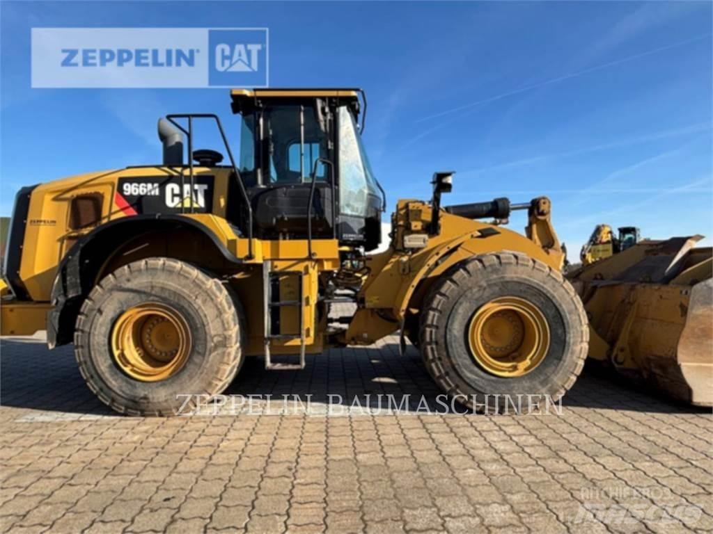CAT 966M Gumikerekes homlokrakodók