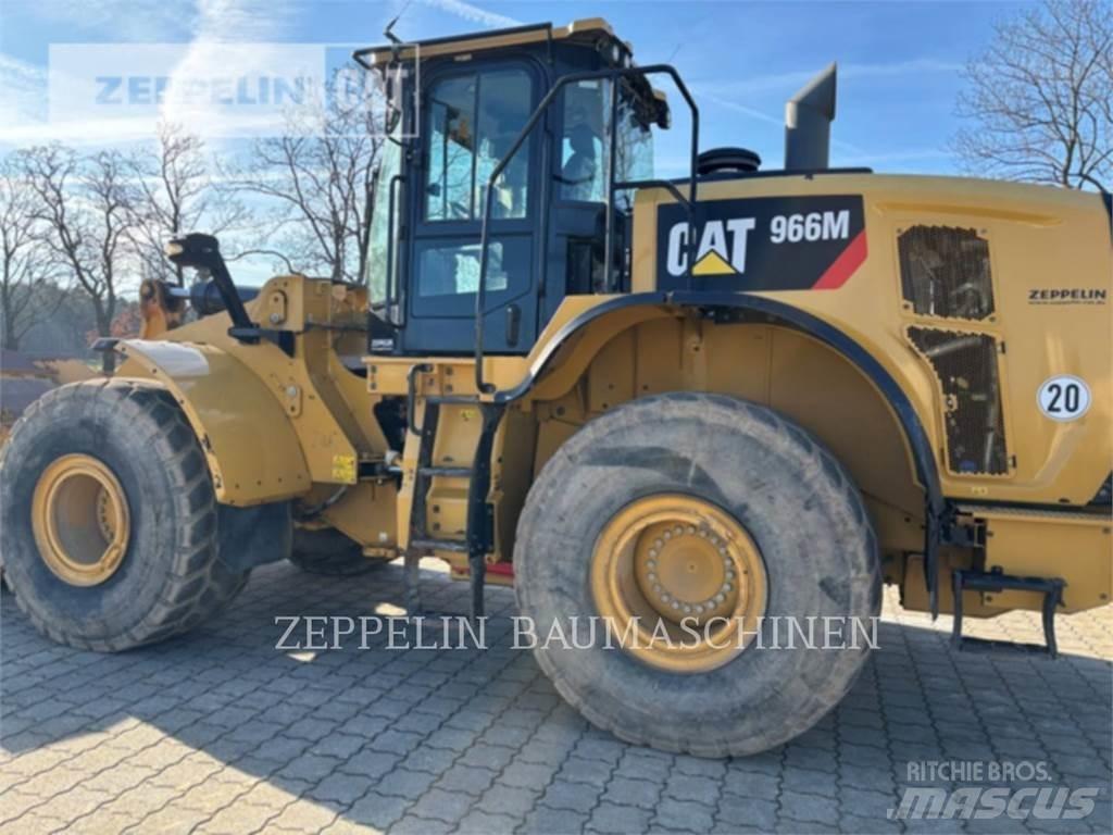CAT 966M Gumikerekes homlokrakodók
