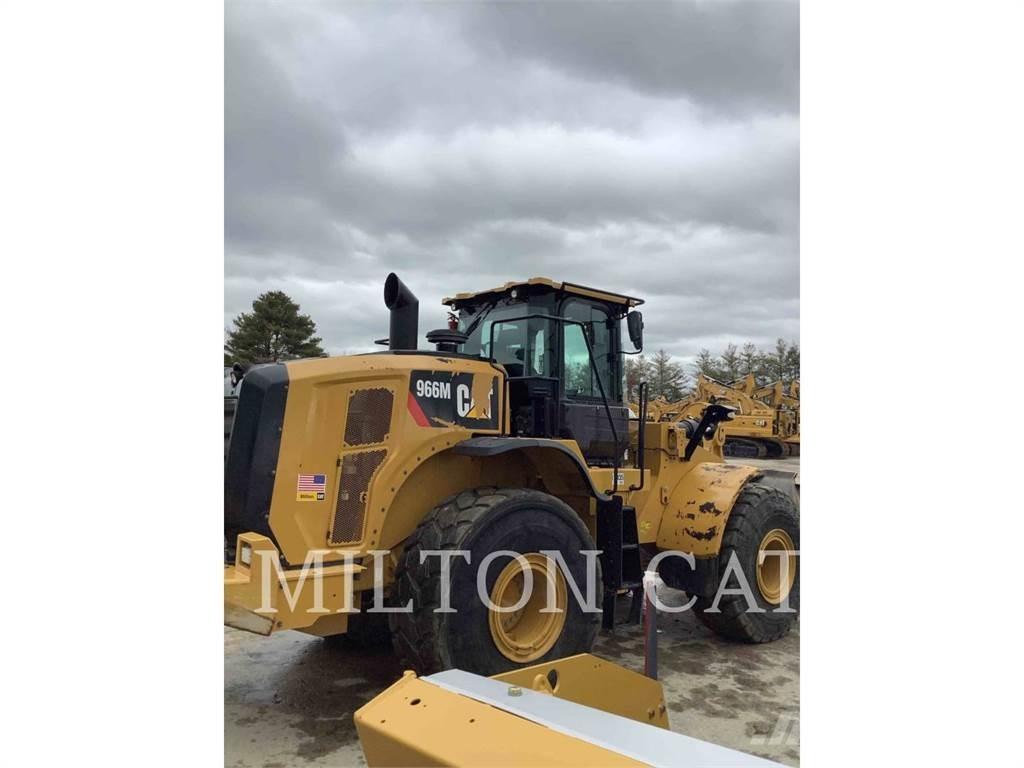 CAT 966M Gumikerekes homlokrakodók