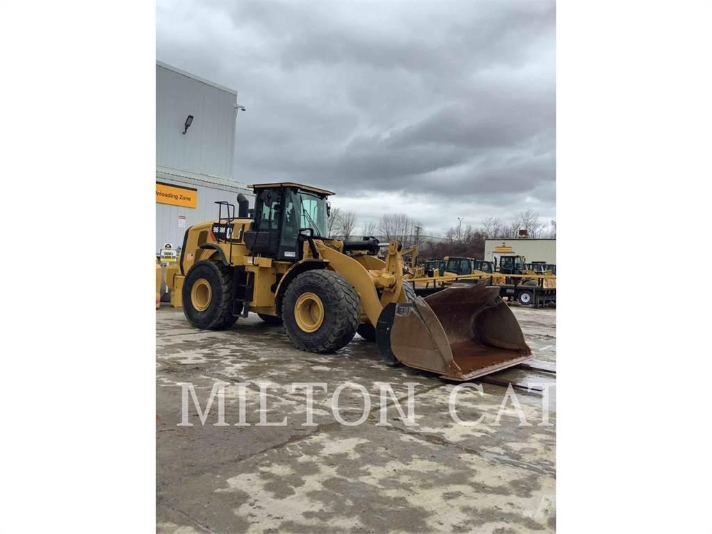 CAT 966M Gumikerekes homlokrakodók