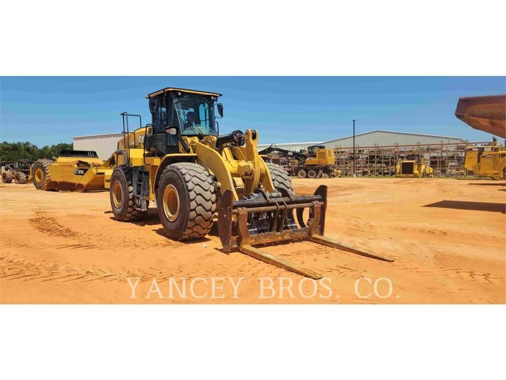CAT 966M Gumikerekes homlokrakodók