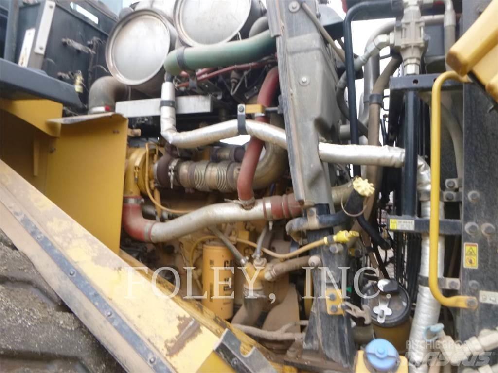 CAT 966M Gumikerekes homlokrakodók