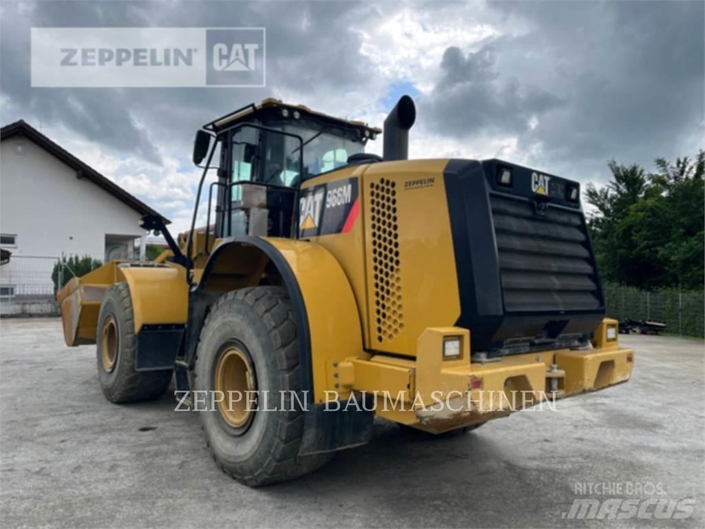 CAT 966M Gumikerekes homlokrakodók