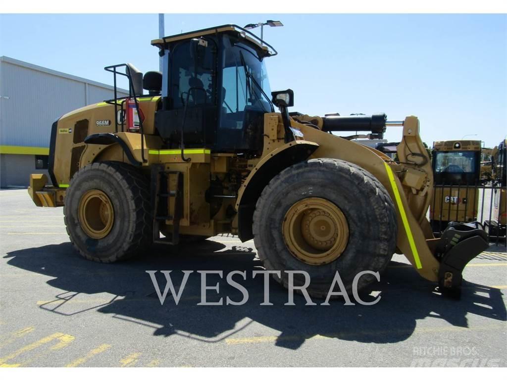 CAT 966M Gumikerekes homlokrakodók