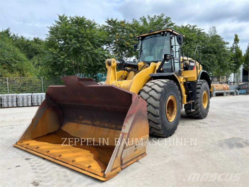 CAT 966M Gumikerekes homlokrakodók