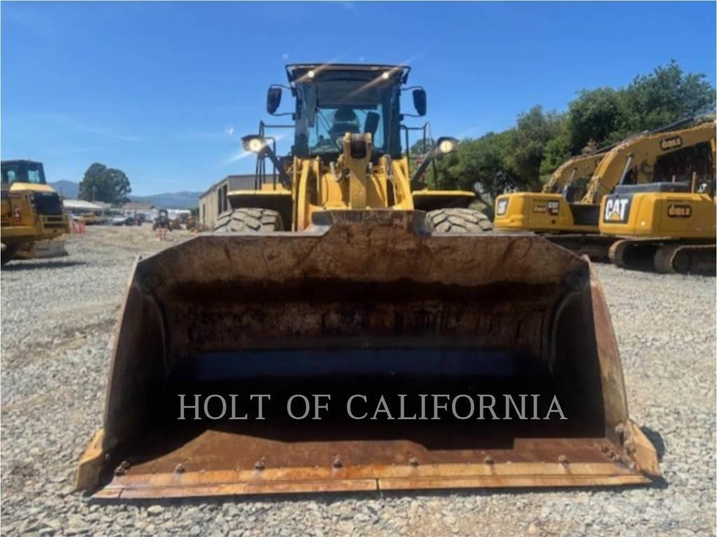 CAT 966M Gumikerekes homlokrakodók