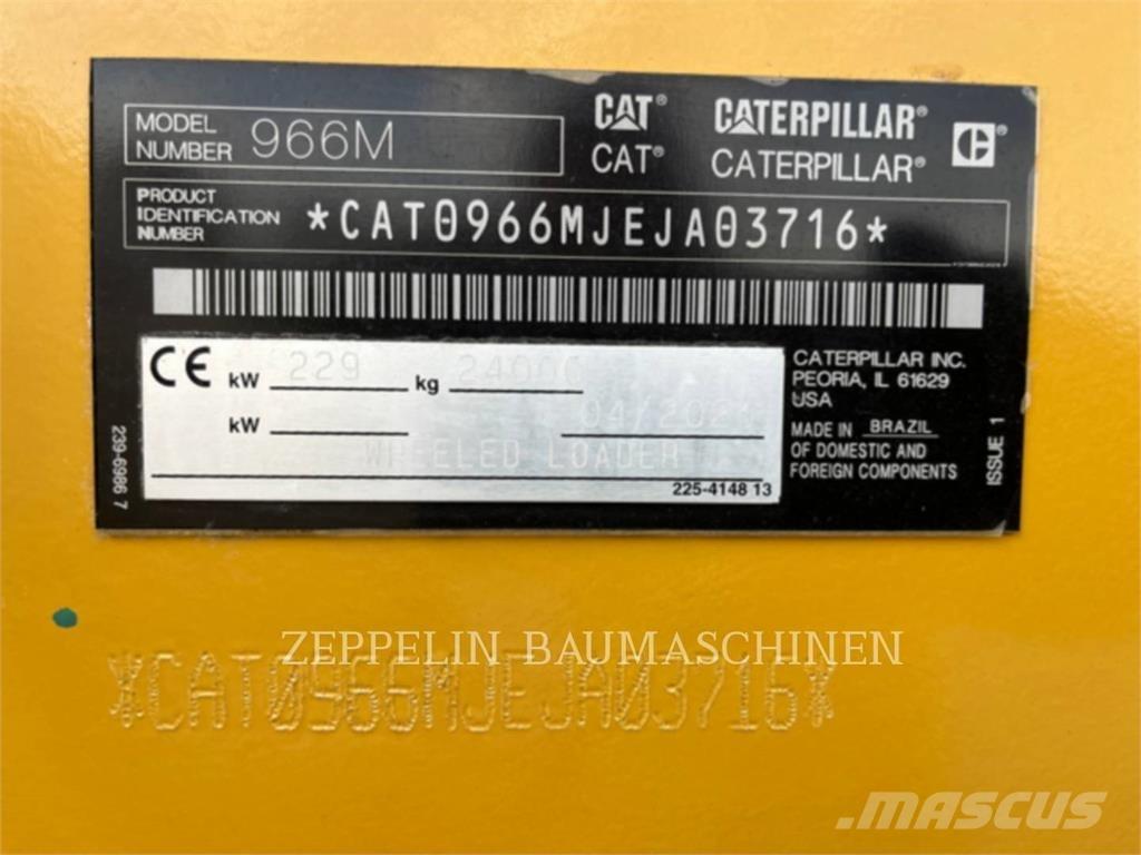 CAT 966M Gumikerekes homlokrakodók
